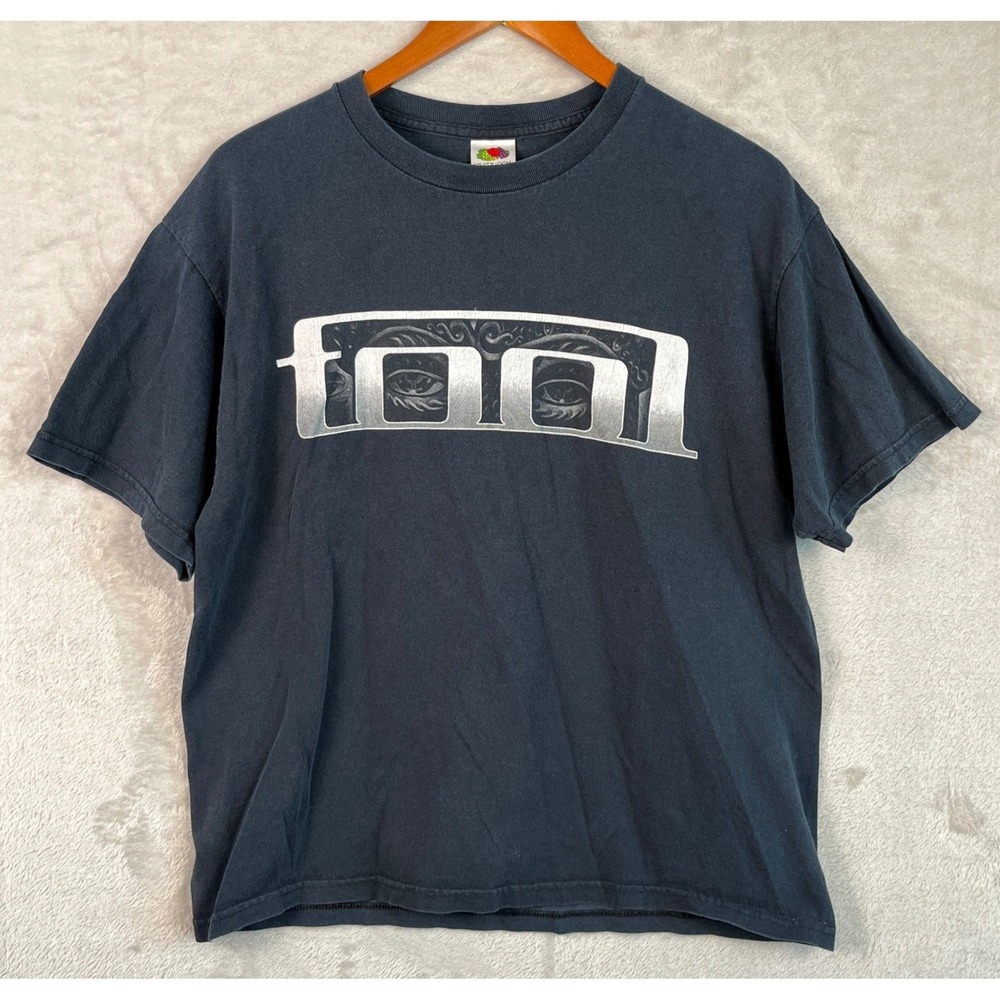 Tool Band Graphic T-Shirt Men's Large 10,000 Days Tour 2006-2007 RARE Tee Y2K